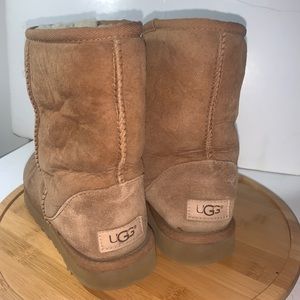 UGG AUSTRALIA Classic Boots Womens Sz 6